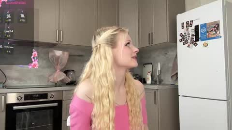 sweetie Lisa3 online show from March 10, 9:23 am