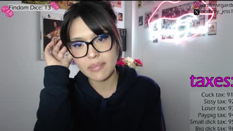 SweetJess online show from December 23, 6:11 am