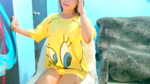 jona online show from February 4, 2:04 am