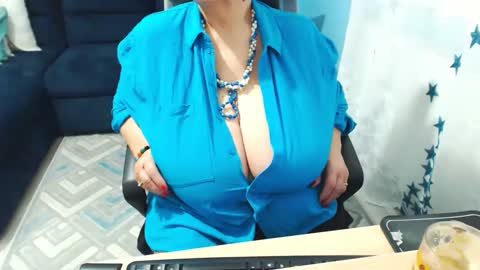 Snapshot of sweetladyrebeka chatting on February 21, 2:59 pm Rebeka online show from February 21, 2:59 pm