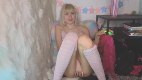 Sweet Laumina online show from September 24, 7:15 am