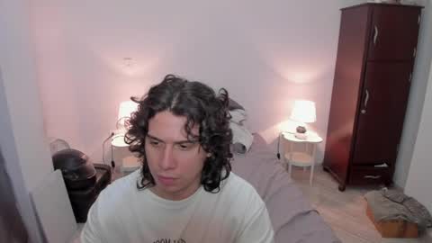 Lian online show from April 1, 3:07 am