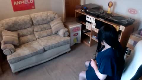 sweetlouise69 online show from December 22, 11:28 am