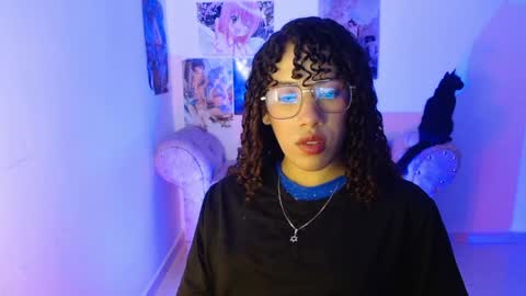 sweetluna_luna online show from April 9, 6:19 am