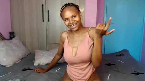 Diva online show from April 23, 12:29 pm