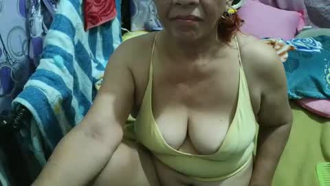 sweetmature_69 online show from March 6, 4:28 pm