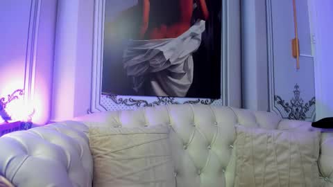 Mia  online show from October 16, 10:04 am