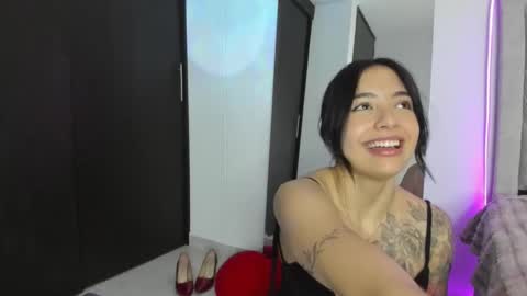 sweetmili133 online show from March 14, 11:58 am