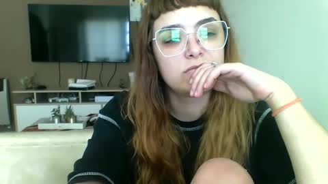 sweetmoonns2 online show from October 15, 6:09 pm