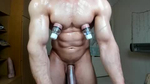 Snapshot of sweetmuscles_boy chatting on September 24, 2:57 pm Lorenzo online show from September 24, 2:57 pm