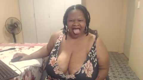 sweetnoziexxx online show from December 15, 3:35 am