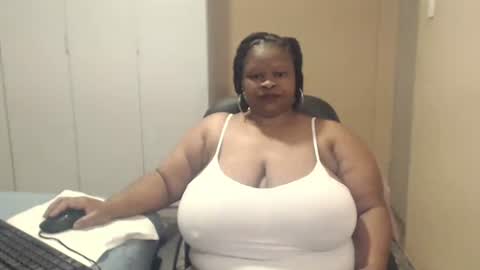 Snapshot of sweetnoziexxx chatting on September 30, 6:02 am sweetnoziexxx online show from September 30, 6:02 am
