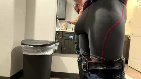 WeAim2PZzz online show from February 24, 1:03 pm