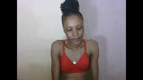 Snapshot of sweetpetite254 chatting on September 25, 6:26 pm ESTHER online show from September 25, 6:26 pm
