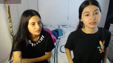 Snapshot of sweetpink1_ chatting on September 25, 3:57 am Caro Lily online show from September 25, 3:57 am