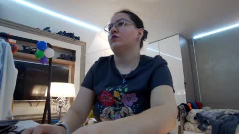 SweetRaisa online show from March 3, 7:17 pm