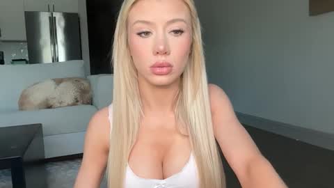 Sam online show from March 9, 5:06 pm