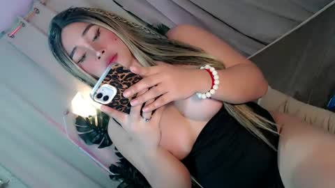 JUST CALL ME BABE online show from July 30, 7:25 pm