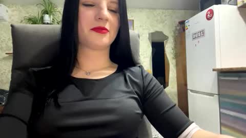 Sweet Shy online show from March 26, 8:25 pm