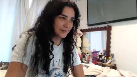 Dianis online show from November 6, 4:54 pm