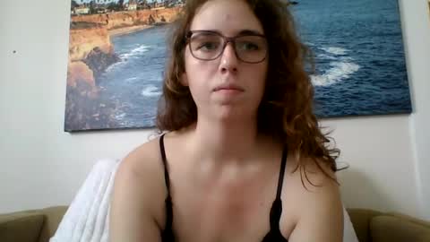 sweetsocalgirl online show from October 4, 10:29 pm