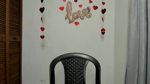 Sofia online show from December 15, 8:15 pm