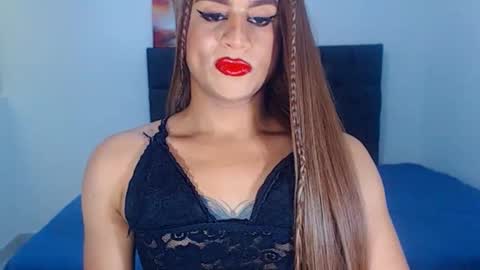 Snapshot of sweetsofiats chatting on October 7, 8:05 pm SOFIA online show from October 7, 8:05 pm