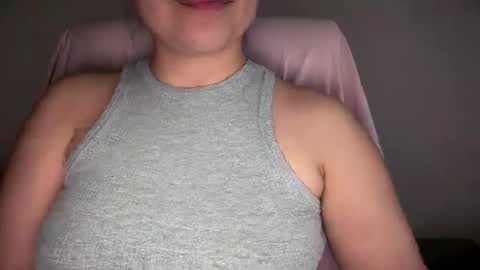 sweetssmashed online show from April 17, 11:50 pm