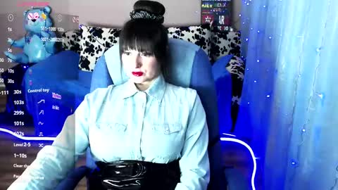 Snapshot of sweetsunnymila chatting on December 17, 12:11 pm HelloI amShy Charming Mila-Nice to meet you and Welcome I am not a nude model  Sometimes a smile is all that we need online show from December 17, 12:11 pm