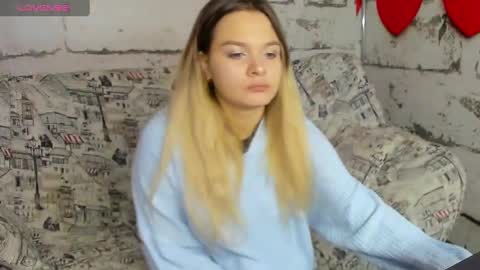 SweetTChloe online show from December 2, 2:24 am