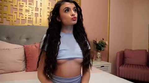 SweettLuna online show from March 17, 8:58 pm