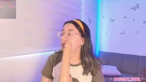 Veronica Independent Model online show from May 11, 2:45 pm