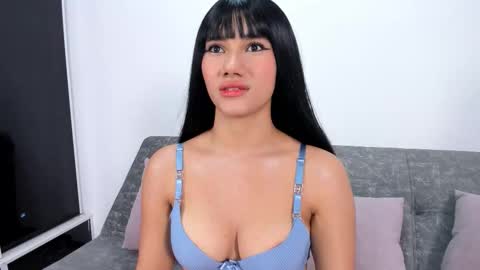 ALONDRA online show from December 3, 7:03 pm