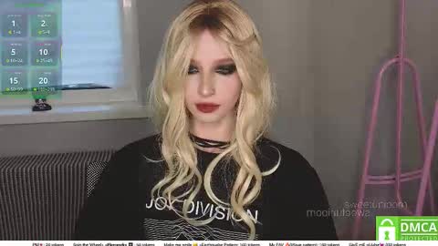 Elis  a little vacation Ill be here Saturday my schedules in bio online show from October 24, 7:42 am