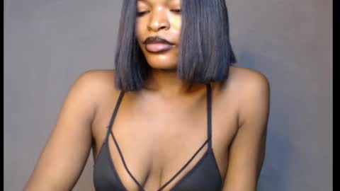 sweetxxboobsx online show from May 30, 3:54 pm