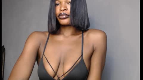 sweetxxboobsx online show from March 1, 8:18 am