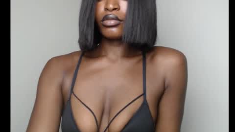 sweetxxboobsx online show from October 21, 9:36 am