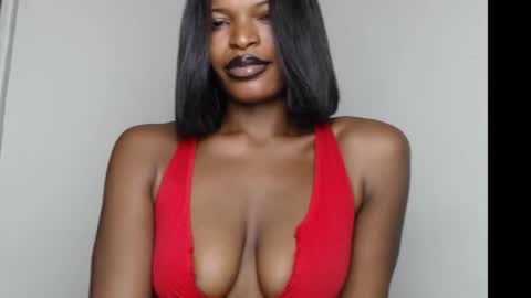 sweetxxboobsx online show from December 3, 8:37 am