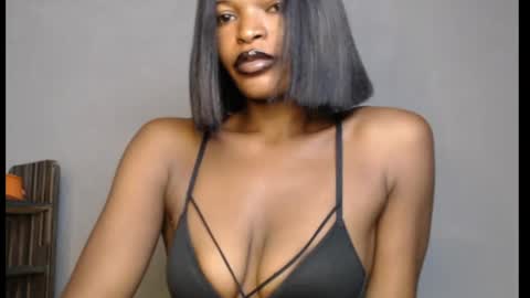 sweetxxboobsx online show from March 17, 8:30 am