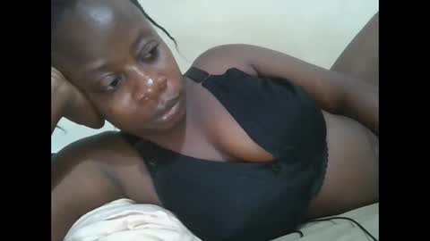 sweetyass25 online show from September 21, 7:29 pm