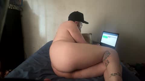 sweetyassboy69 online show from January 19, 9:55 pm
