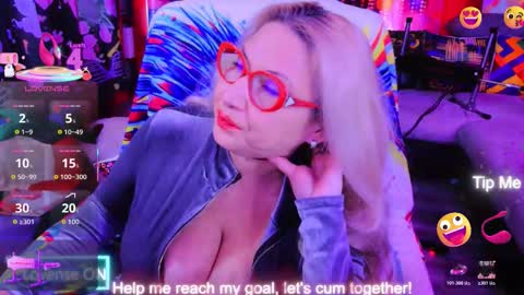 Lisa online show from December 5, 9:19 am