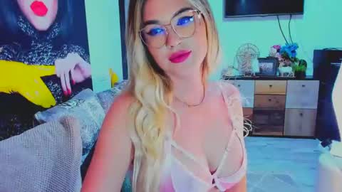 Ecaterina online show from December 9, 12:45 am