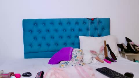 soffya online show from March 14, 12:14 am