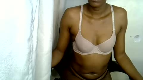 swit_candie online show from June 28, 11:45 pm