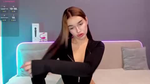 Ana online show from October 21, 11:26 am