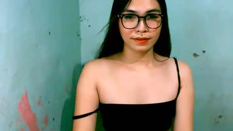 Snapshot of swyt_soleil chatting on September 18, 8:18 am swyt_soleil online show from September 18, 8:18 am