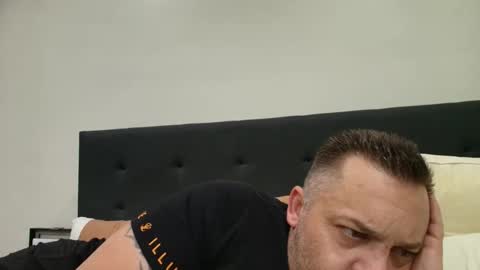 sxylegsturnmeon online show from November 1, 1:32 pm