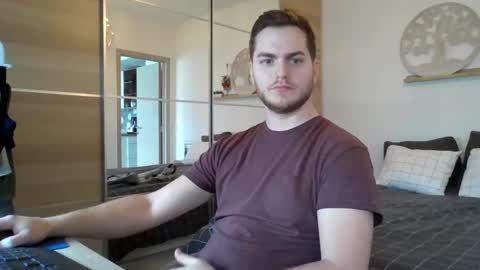 syl092 online show from January 11, 10:29 am