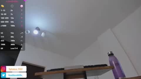 Snapshot of sylvana_mills_x chatting on September 11, 9:38 pm Sylvana online show from September 11, 9:38 pm